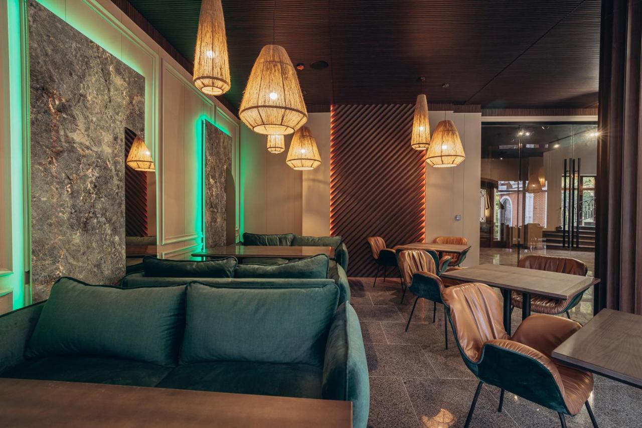 Park Hotel Bristol Ужгород Екстериор снимка
