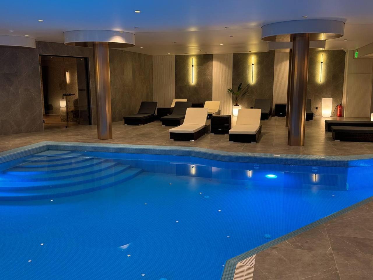 Park Hotel Bristol Ужгород Екстериор снимка