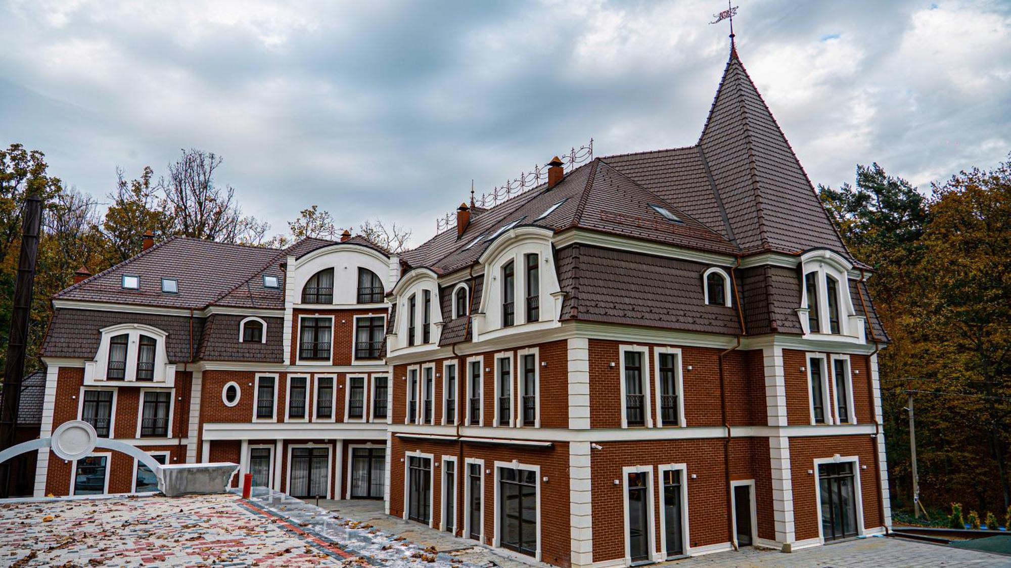 Park Hotel Bristol Ужгород Екстериор снимка