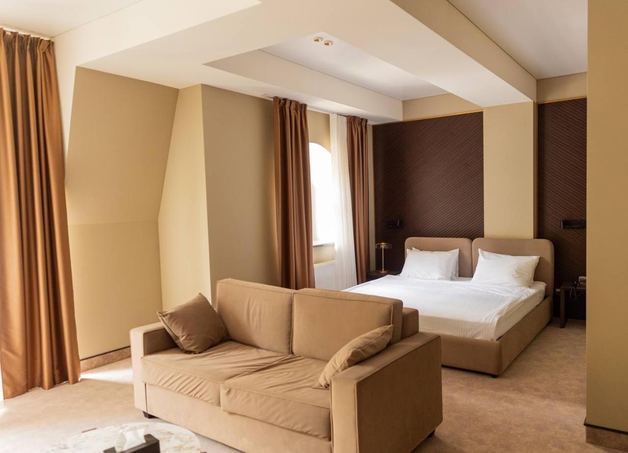 Park Hotel Bristol Ужгород Стая снимка