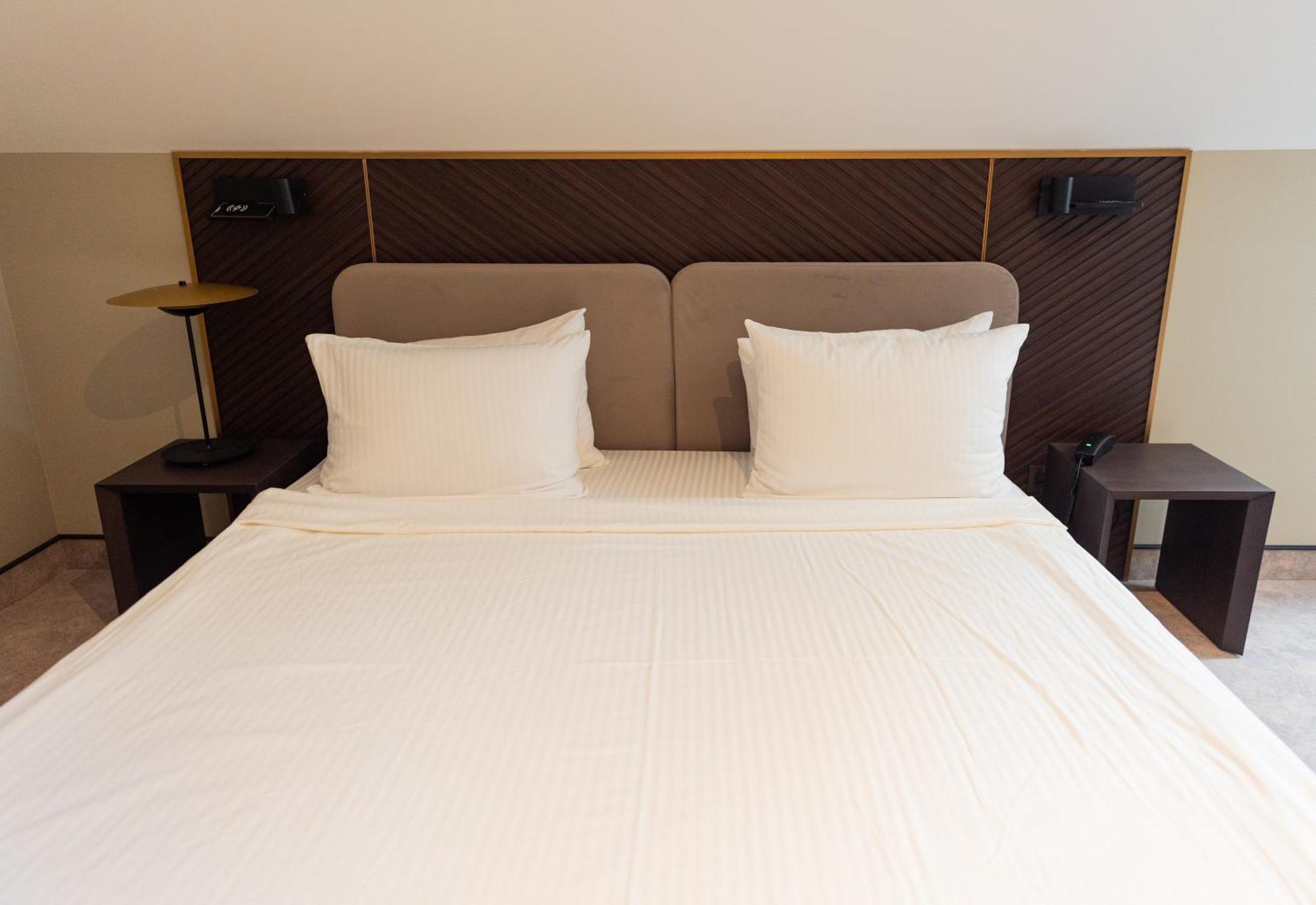 Park Hotel Bristol Ужгород Стая снимка